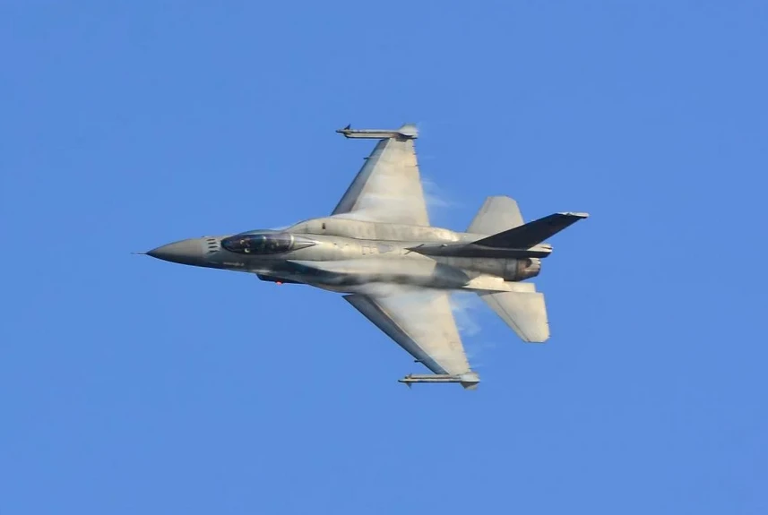 Русия свали за първи път украински F-16, пилотът остана завинаги на небето