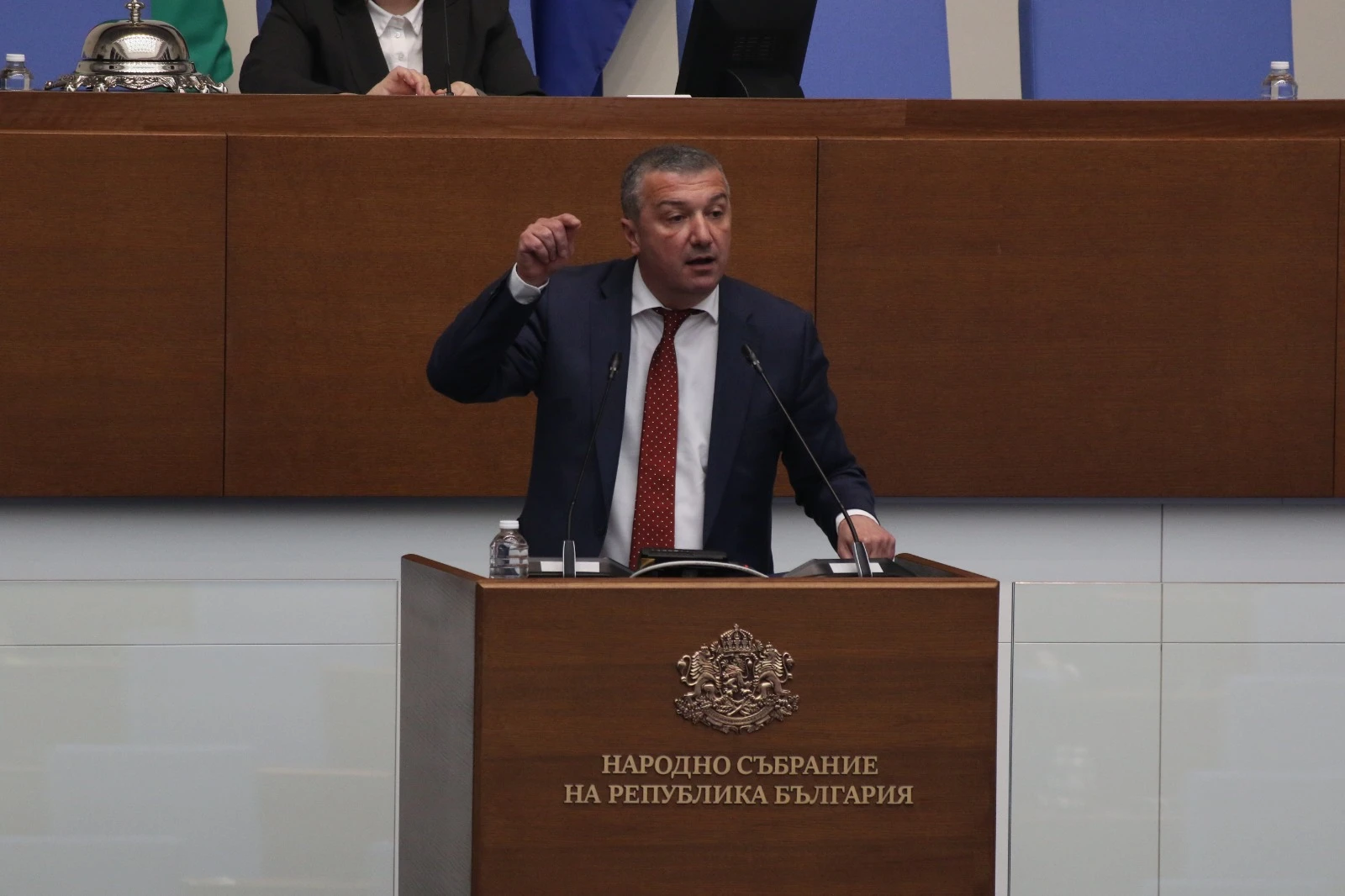 Драгомир Стойнев: Това правителство няма алтернатива, демократична и патриотична опозиция са разделени и еднакво безотговорни