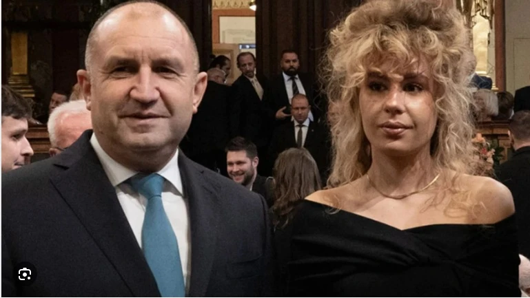 Жесток удар по щерката на Румен Радев