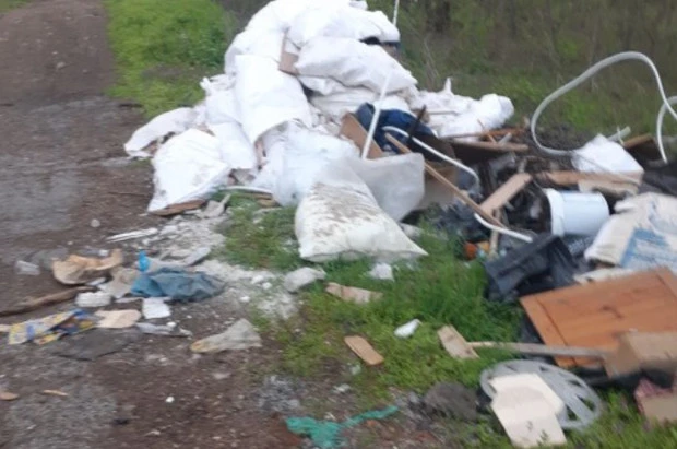 Столичани ще побеснеят: Превърнаха бижуто на София в сметище!