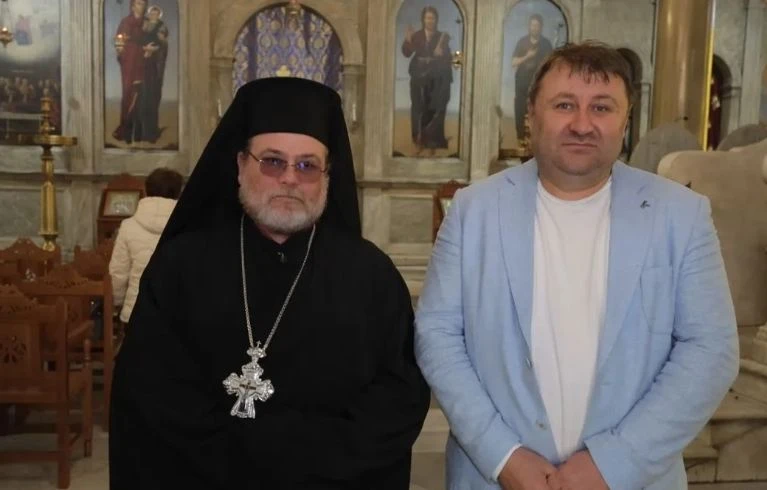 Мюсюлманин възстановява над 25 християнски храма в цяла България