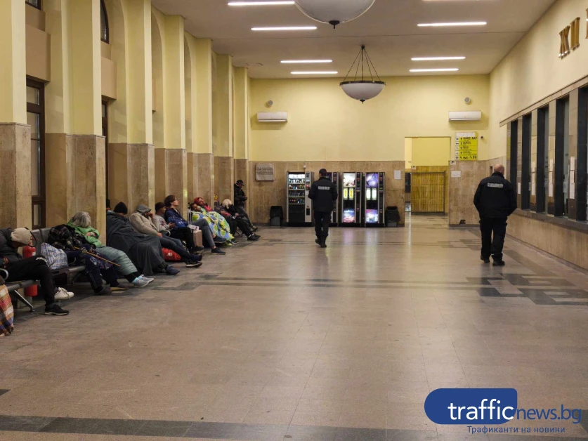 Пълен потрес на пловдивската Централна гара, пътниците се видяха в чудо СНИМКИ  