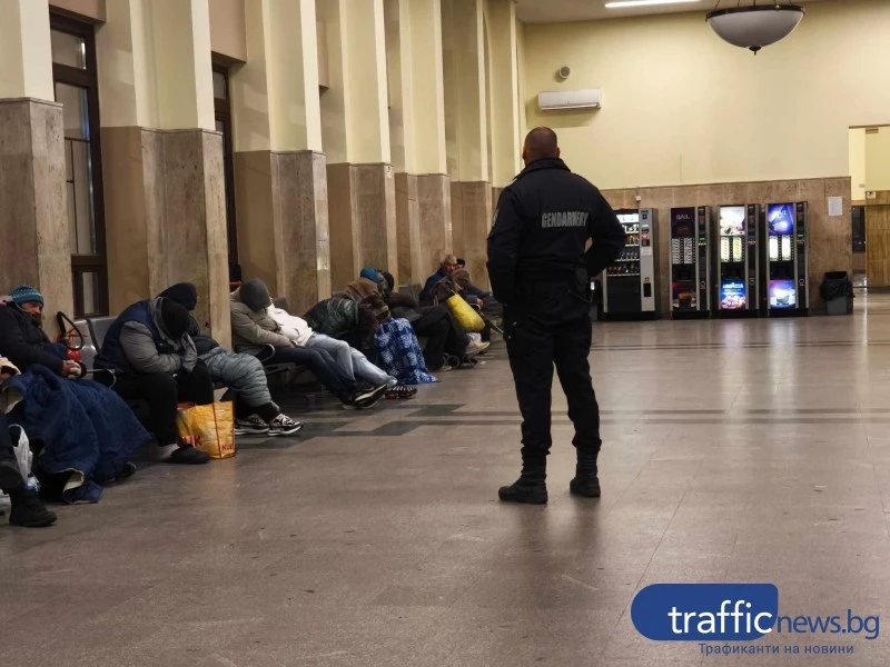 Пълен потрес на пловдивската Централна гара, пътниците се видяха в чудо СНИМКИ  