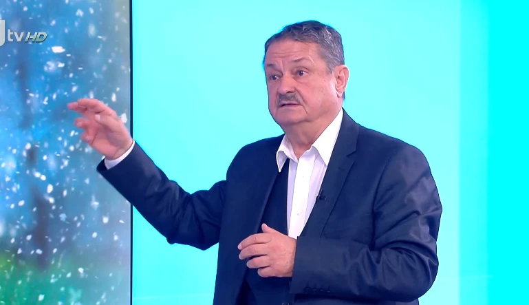 Проф. Рачев преобърна времето: България е като петниста хиена, а птичките пеят рано сутрин защото...
