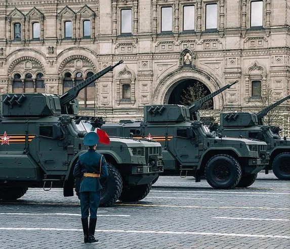 На парада на 9 май Русия се точи да покаже покаже уникално оръжие, създадено със...