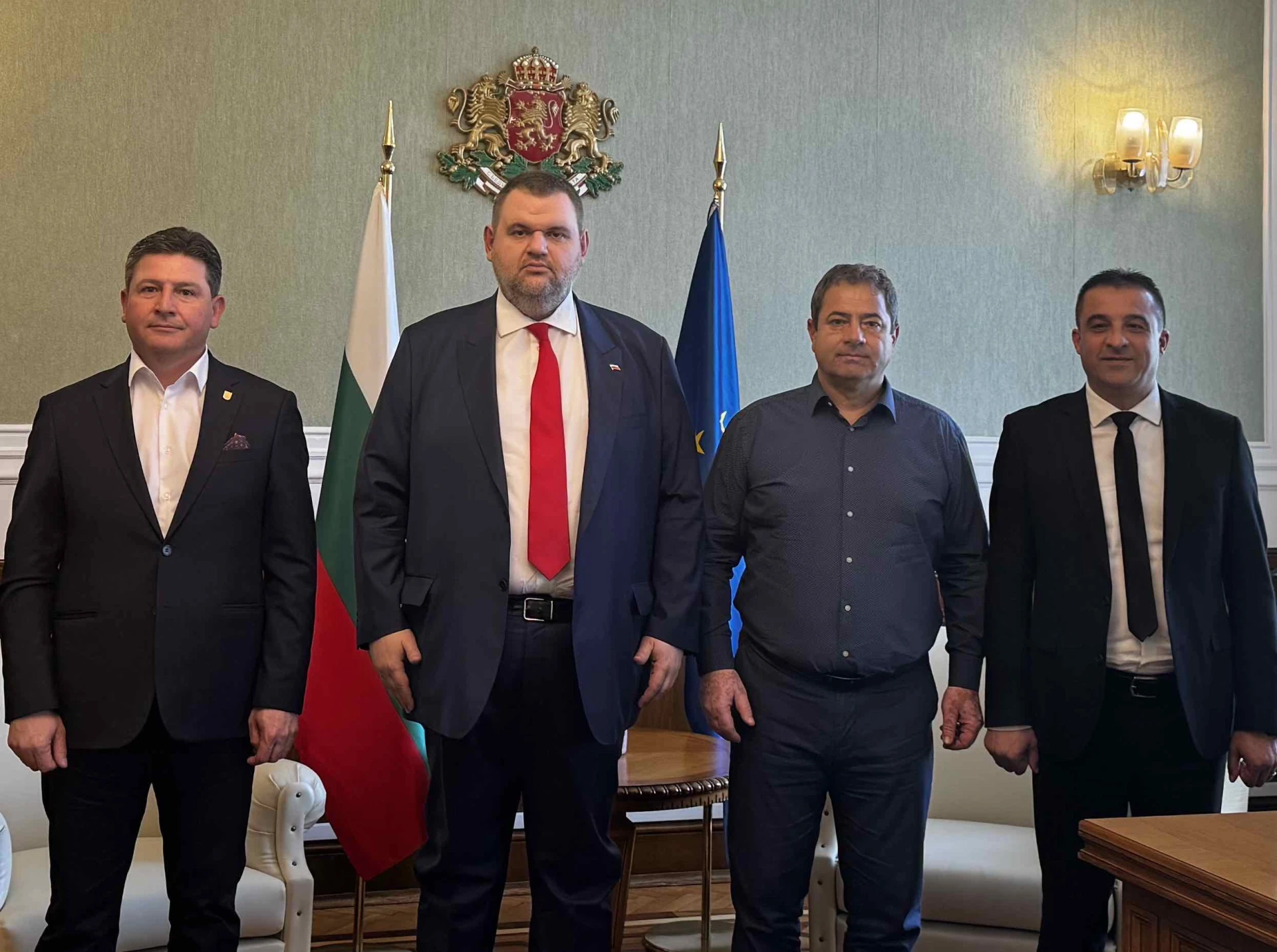 Пеевски прие кметовете на Главиница и Ситово