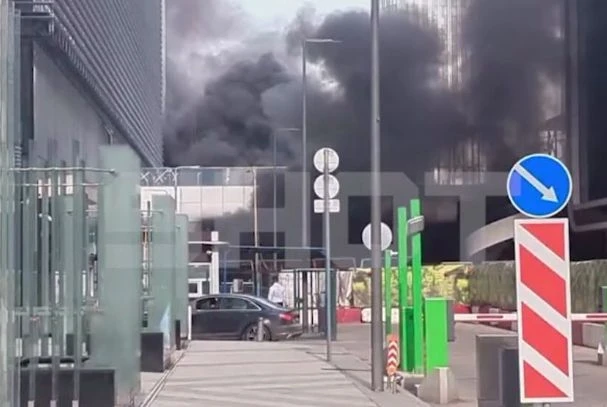 Мощен взрив в мол в Москва ВИДЕО