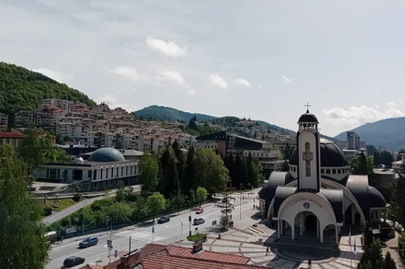 Този град и селата около него са белите дробове на България