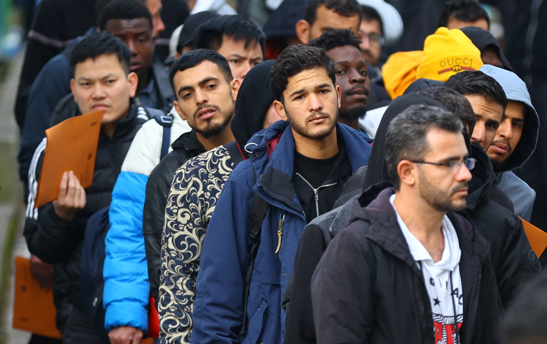 Германия с оферта за хиляди евро към бежанците 