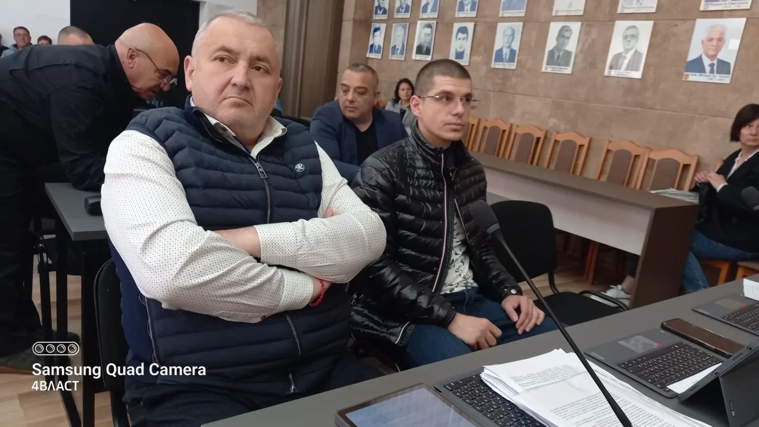 Селски кметове намазаха яко, джобовете им се напълниха с пари