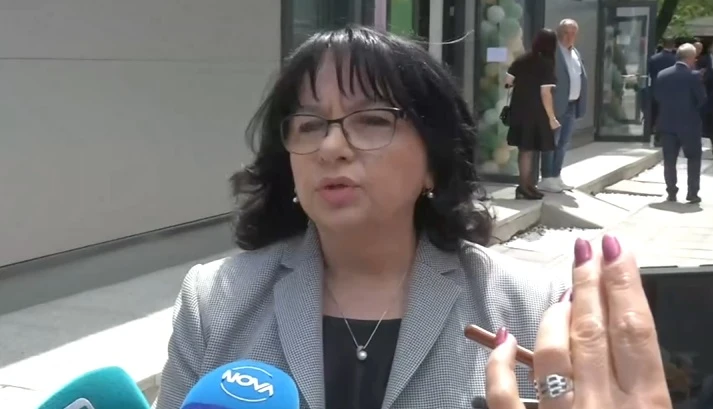 Петкова смаза Радев заради думите му за кабинета "Желязков"  