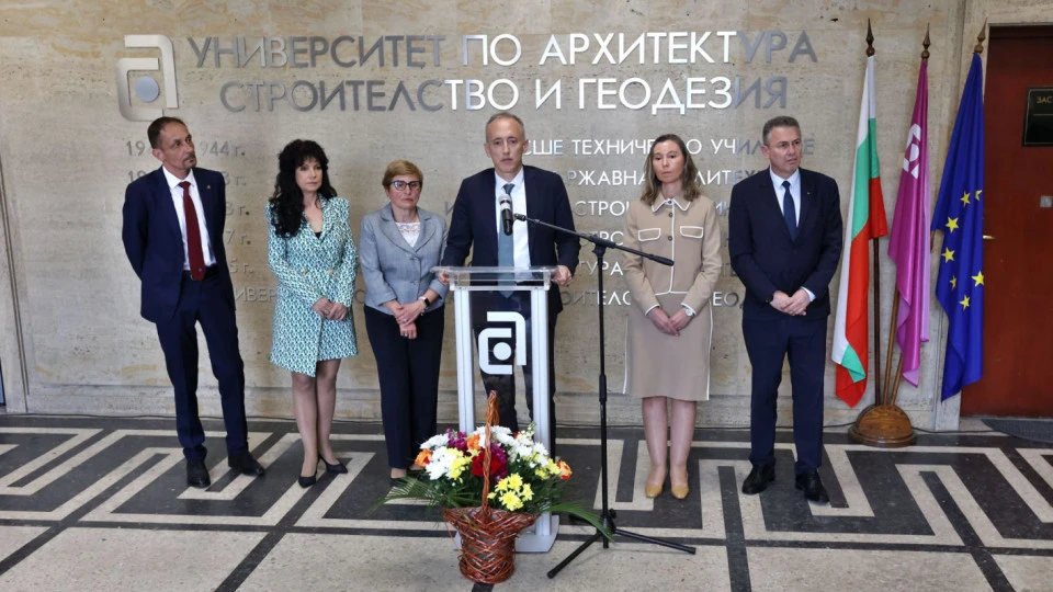 Министърът на образованието отсече за тези матури: Няма мърдане!