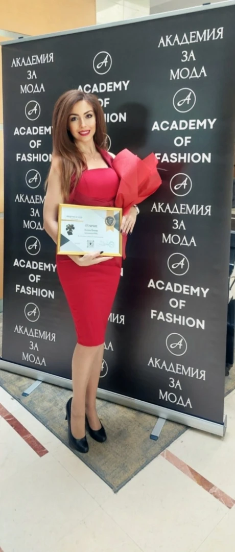 Нежното перо на БЛИЦ с нова авторитетна награда СНИМКИ