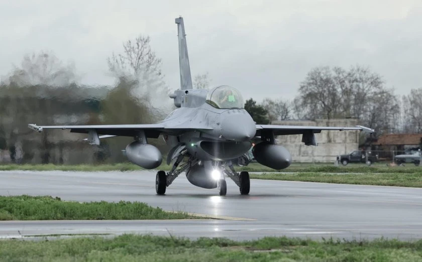 Ген. Спасов разбуни духовете: Има версия и за саботаж на F-16