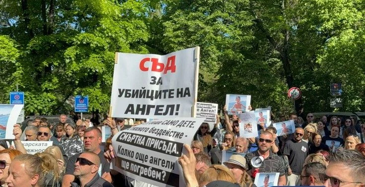 Напрежението след смъртта на малкия Ангел ескалира, ченгета се намесиха светкавично ВИДЕО
