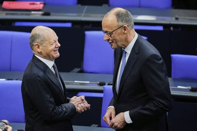 Мерц не успя да събере парламентарно мнозинство, за да стане канцлер 