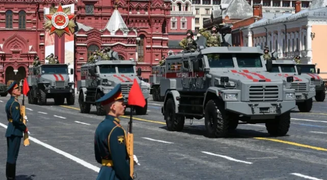 Кремъл: Нито един украински дрон няма да удари парадa на 9 май
