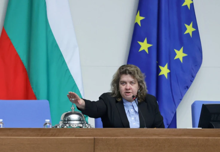 Депутатите зациклиха за имунитетите, Киселова взе решение