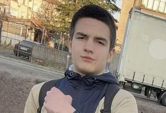 Мъката е неописуема! 16-г. Виктор сам сложил край на живота си