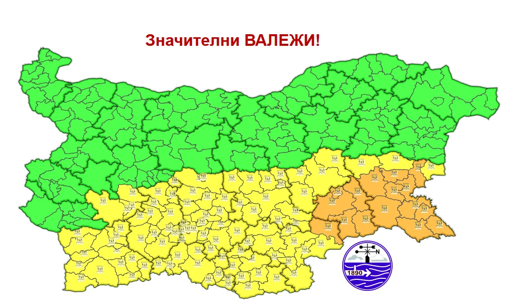 Потоп залива България днес, а тези области се оцветяват в оранжево КАРТИ