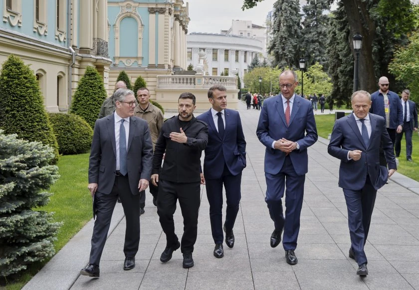 Зеленски, Макрон, Мерц, Стармър и Туск са говорили с Тръмп, зоват още в понеделник...