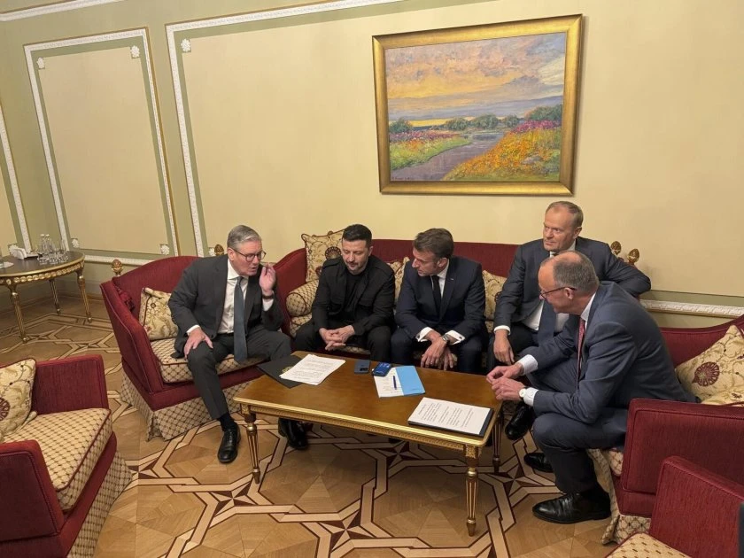 Зеленски, Макрон, Мерц, Стармър и Туск са говорили с Тръмп, зоват още в понеделник...