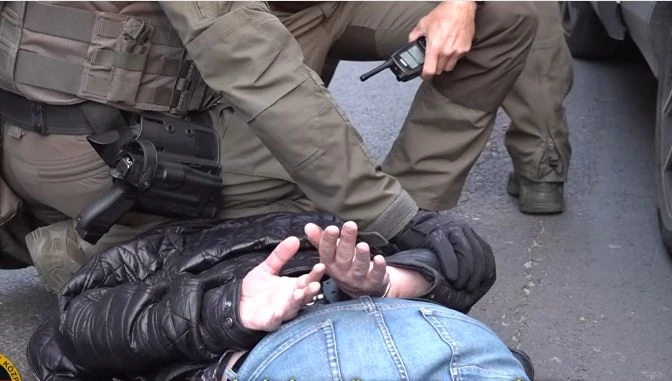Гърми скандал! Задържаха бивш украински дипломат при зрелищна акция в Унгария ВИДЕО