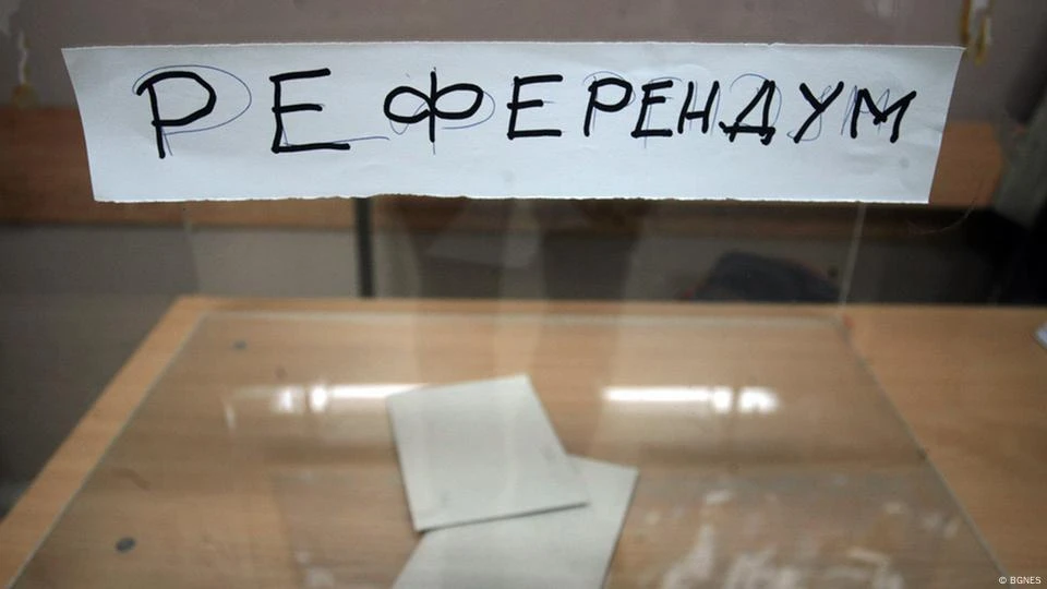 Канов: Моронокрацията не е демокрация. Швейцария може да прави референдуми. Слави Трифонов и Радев - не!