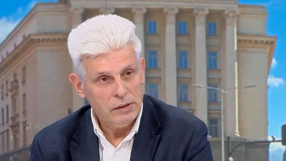 Атанас Кацарчев от КТ "Подкрепа" огласи колко часа няма да има градски транспорт в София