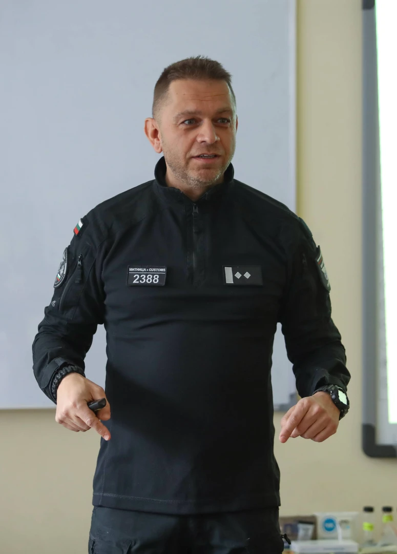 Новата карта на дрогата в България: Марихуаната идва от Испания и САЩ, кокаинът – с банани СНИМКИ