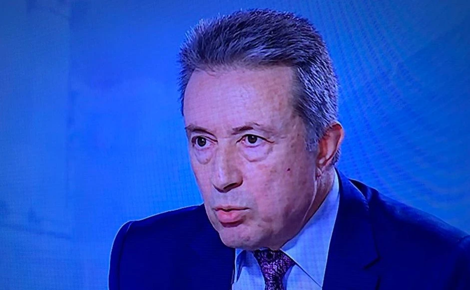 Евгений Михайлов изригна: Каква е цената един конституционен съдия да прекрачи юридическата компетентност