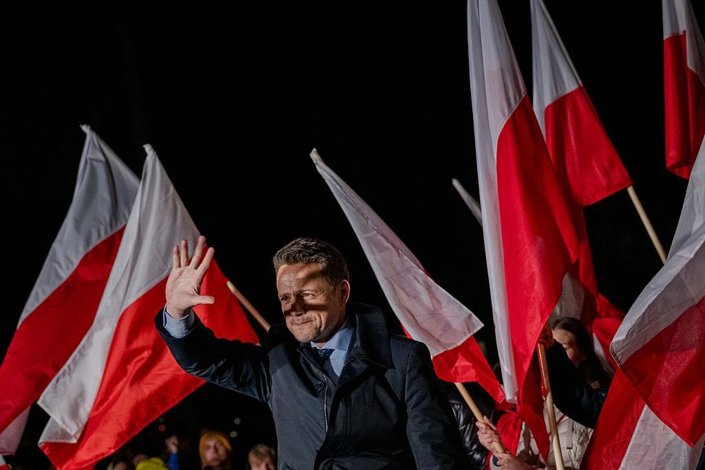 12 мъже и 1 жена: Ключови избори за Полша 