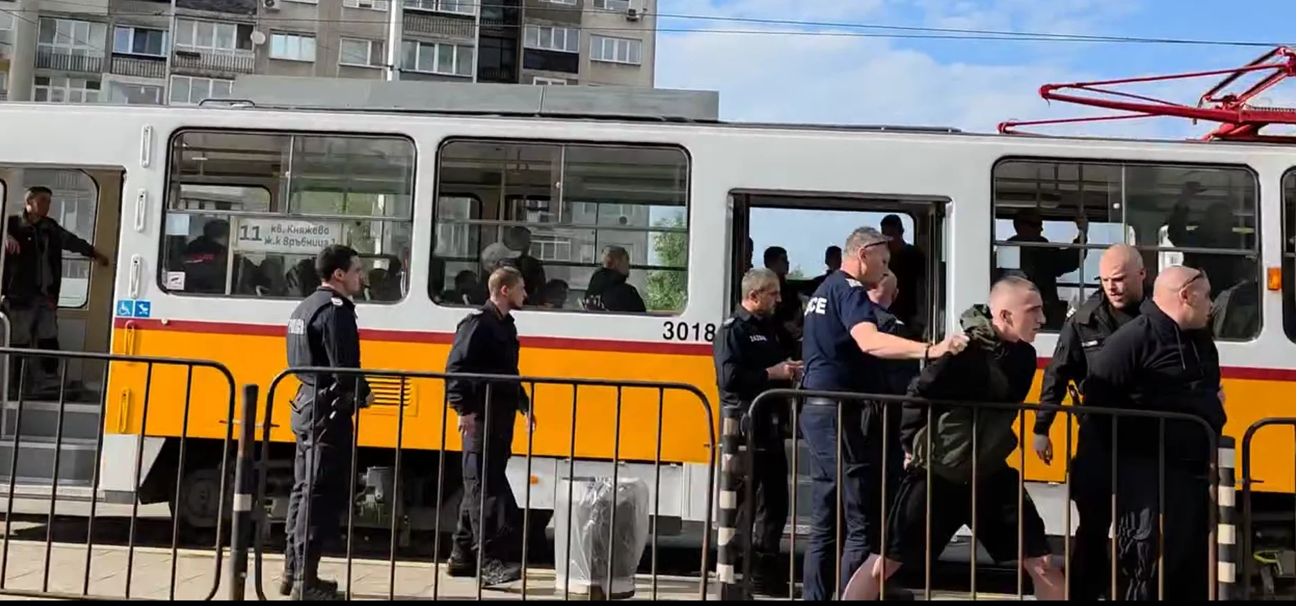 Жертва на локалите с покъртителни думи за зверски побой със строшена бутилка в главата