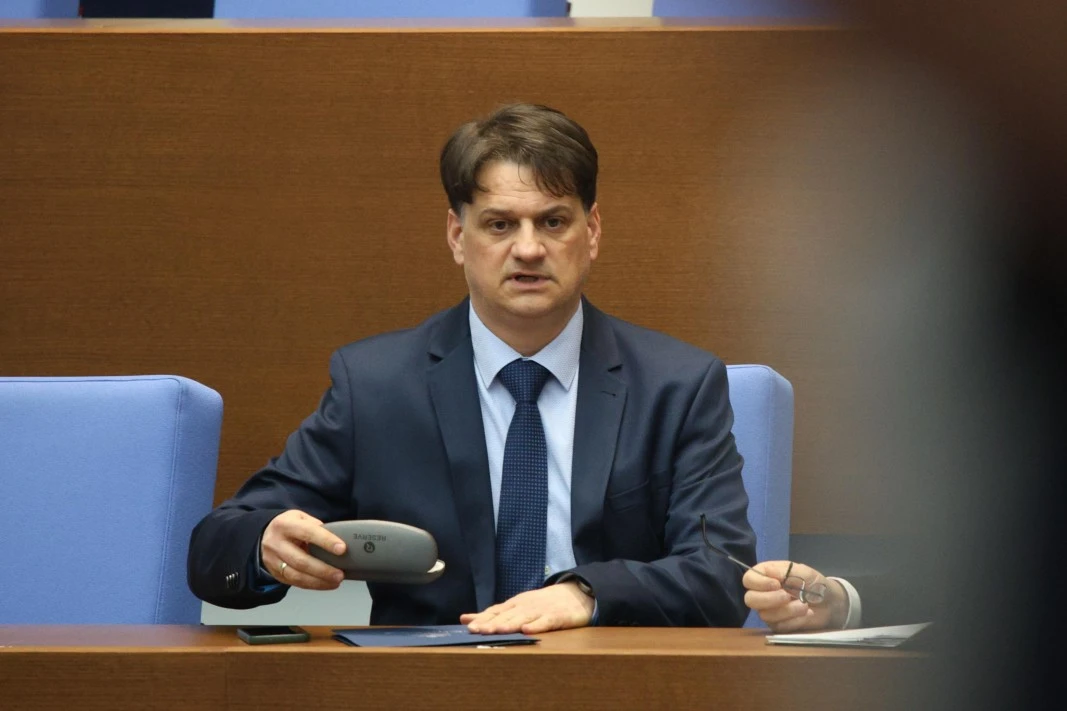 Рокада в Министерството на културата: Мариян Бачев изхвърля...