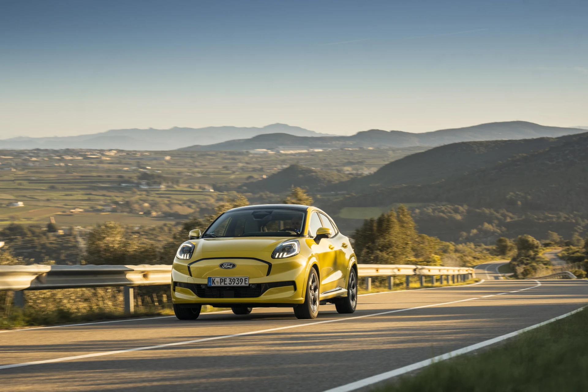 Изцяло електрическият Ford Puma Gen-E вече е наличен и на българския пазар със специална цена