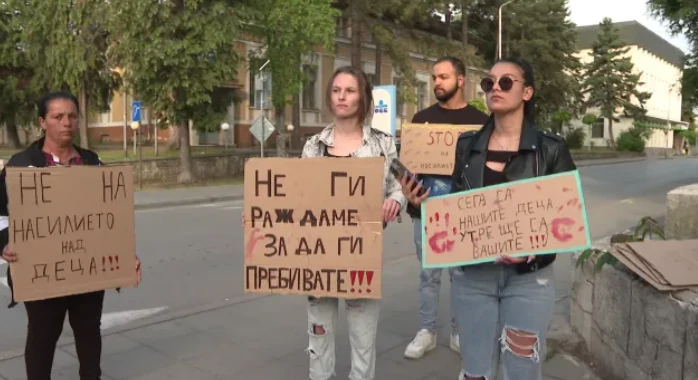 Нови разкрития за боя с бухалки в училище в Бяла Слатина: Порнографски клип ескалира напрежението
