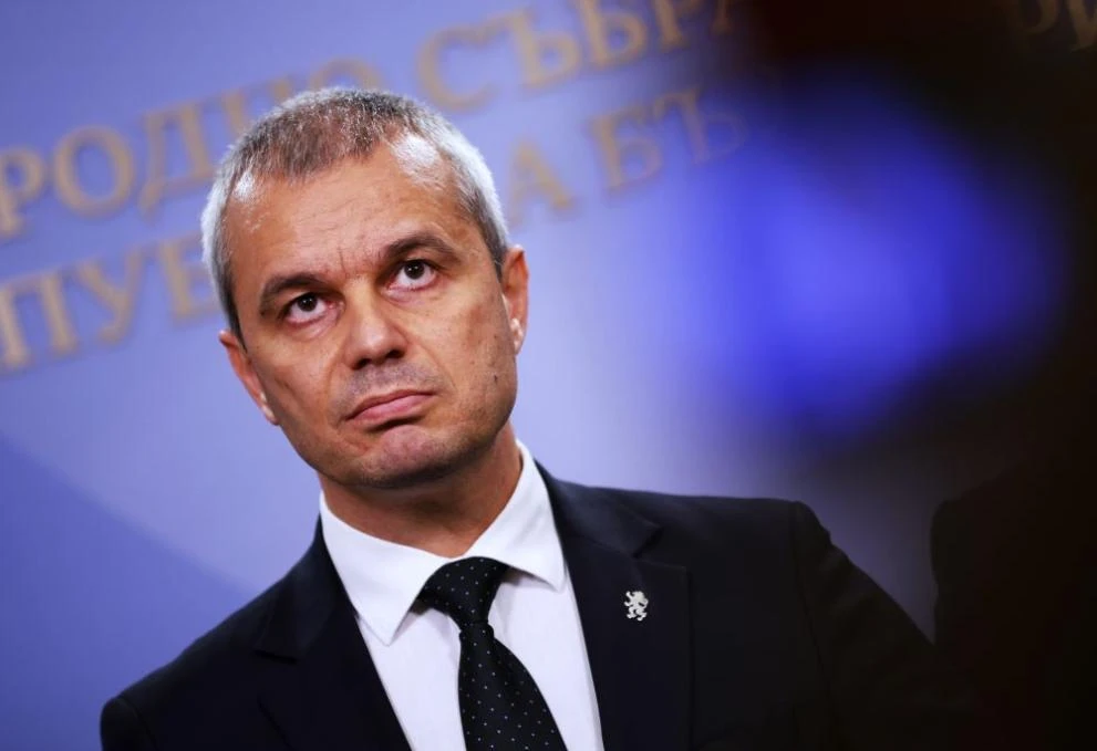 Костадинов: Подаваме сигнал в ДАНС срещу Димитър Радев за държавна измяна БЛИЦ Live