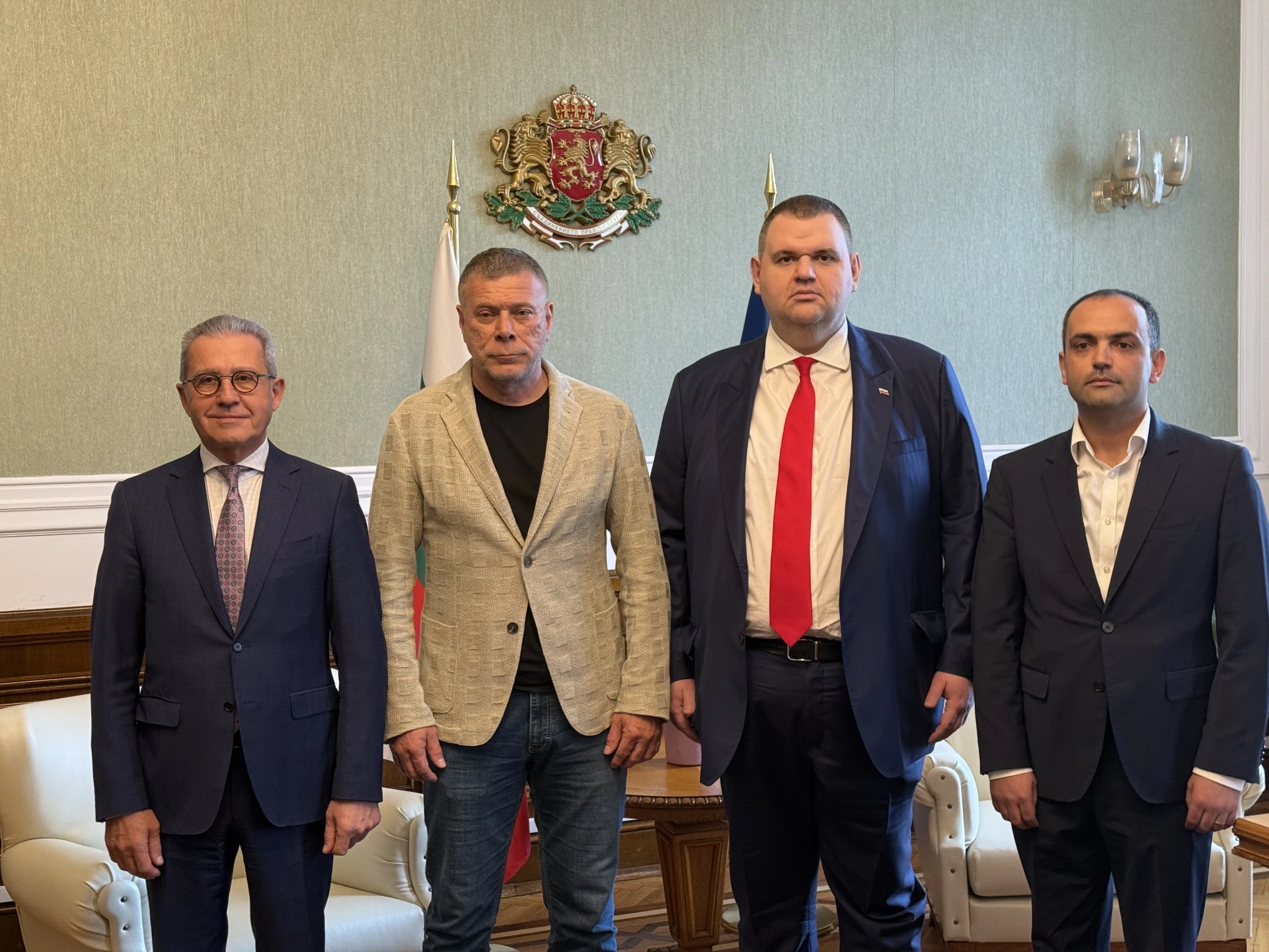 Пеевски прие кмета на Горна Оряховица