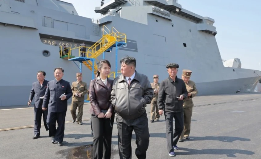 Сериозен инцидент със севернокорейски военен кораб