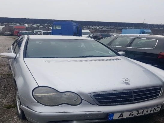 Извадиха на тезгяха контрабандни автомобили за жълти стотинки 