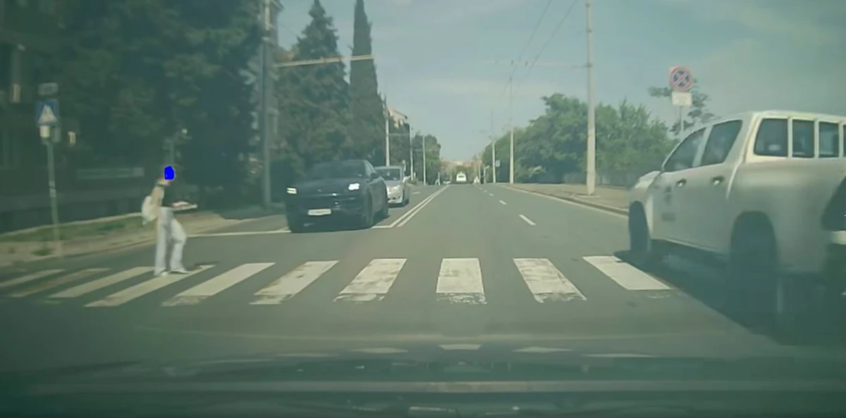 Скандална случка с момиченце в Бургас подпали мрежата 