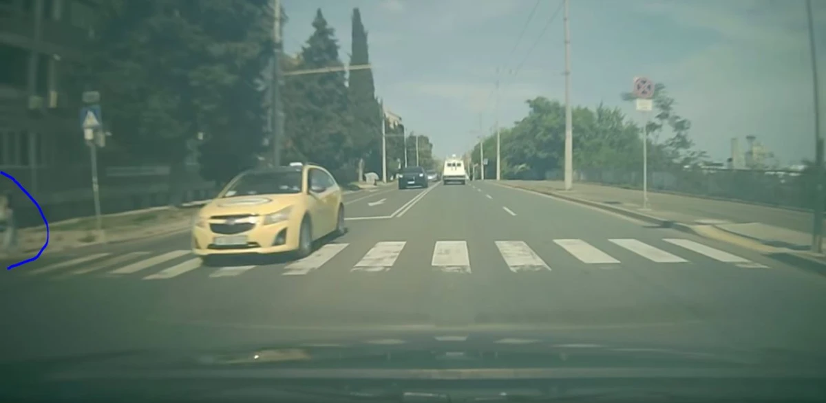Скандална случка с момиченце в Бургас подпали мрежата 