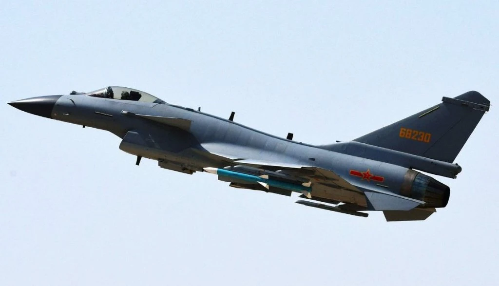 Историческо поражение: Френски „Рафал“ унищожен от китайски изтребител J-10C по време на реален бой