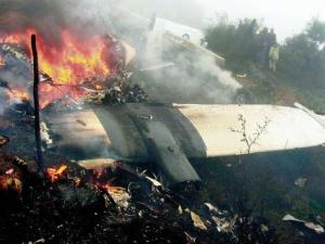 Две младоженски двойки загинаха на покрива на света 