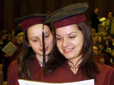 Всеки четвърти абитуриент заминава в чужбина