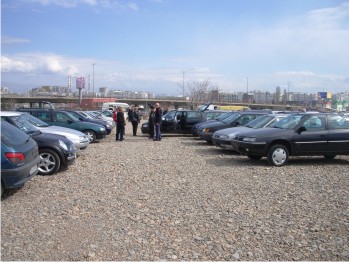 ДАНС проверява автокъщи в Пловдив 