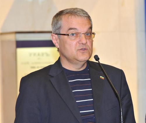 Искат глоба за Румен Петков 
