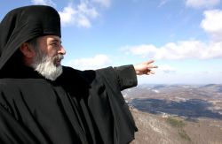 Разжалван игумен стана екозащитник