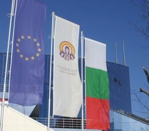МДААР поръчва нови пилони за знамена за българските ГКПП
