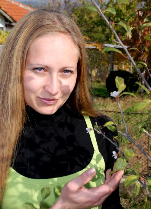 В село Клокотница  дойде ... пролетта